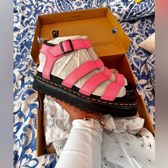 NEW Dr. Martens platform sandals - Picture 1 of 4